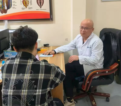 永州市|男科医师高朋磊：守护男性健康，专业男科诊疗